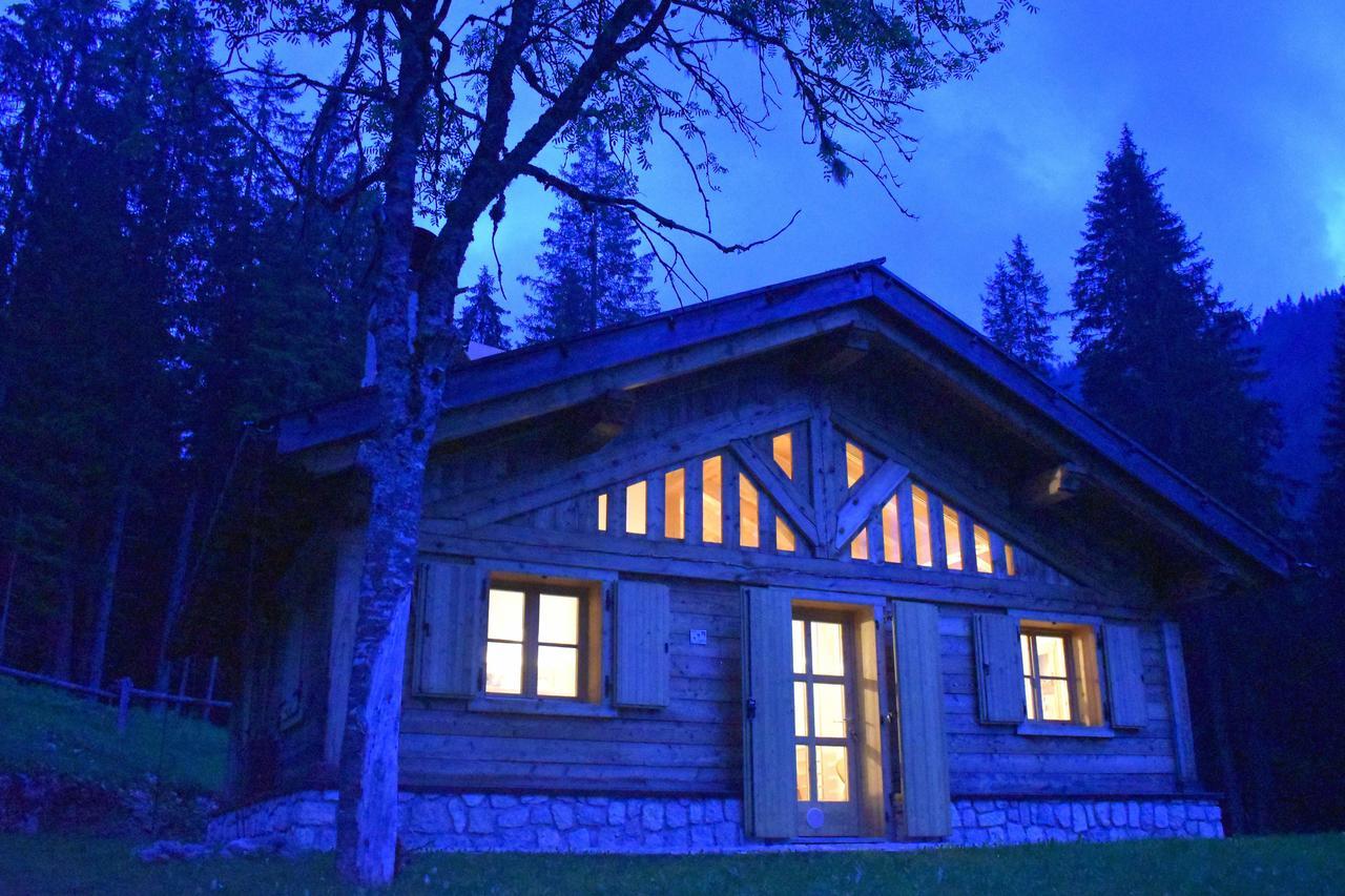 Chalet Brenta Dolomites Madonna di Campiglio Exterior photo