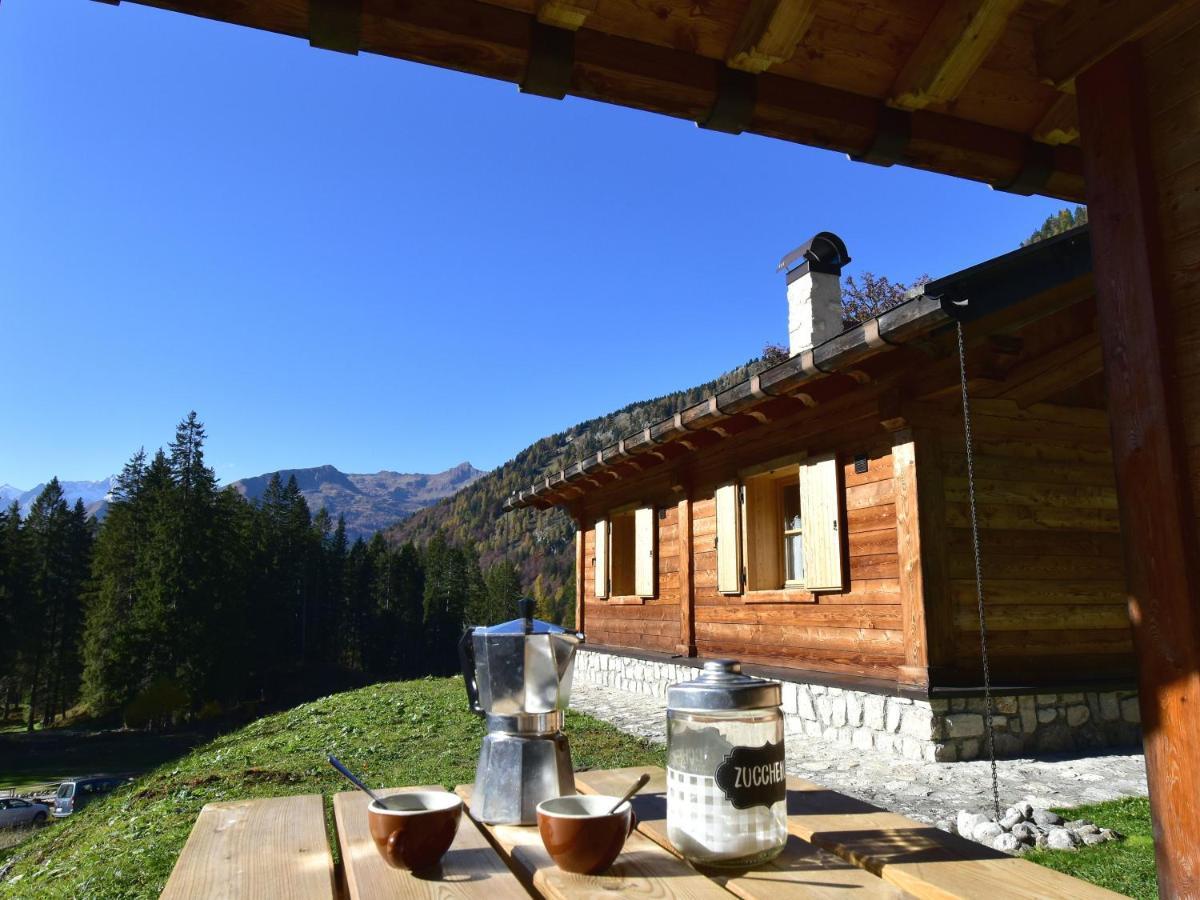Chalet Brenta Dolomites Madonna di Campiglio Exterior photo